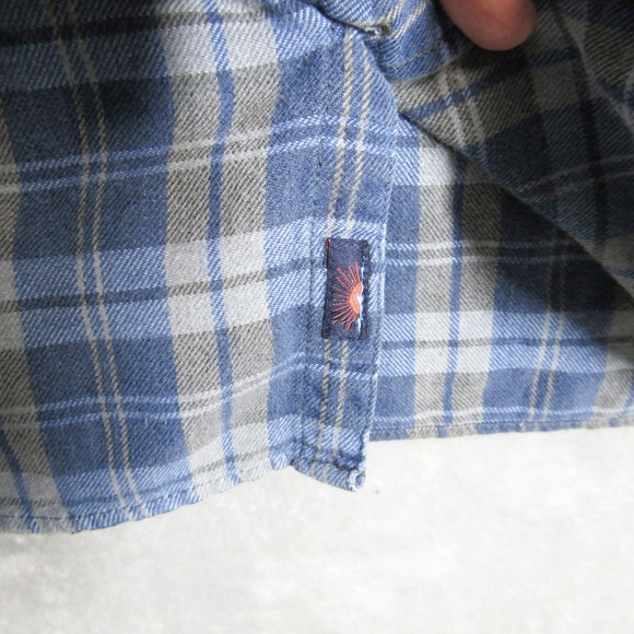 Faherty Shirt Men's Size Large Long Sleeve Plaid Flannel Blue Grey - Picture 7 of 9